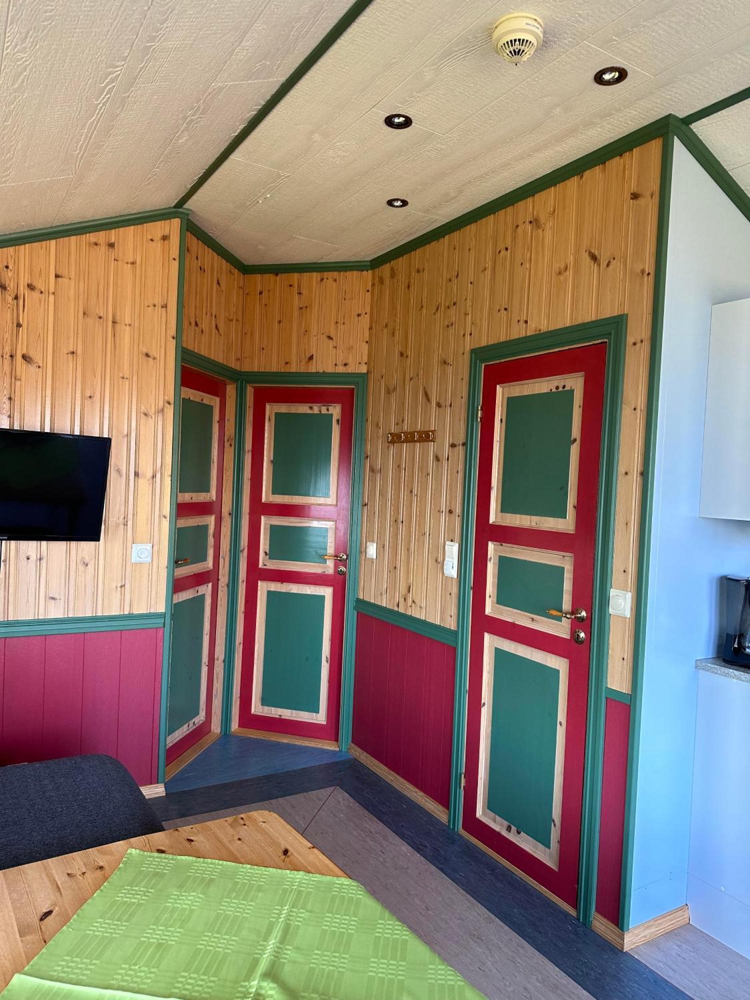 Kråkberget Fjordcampヴィラ エクステリア 写真