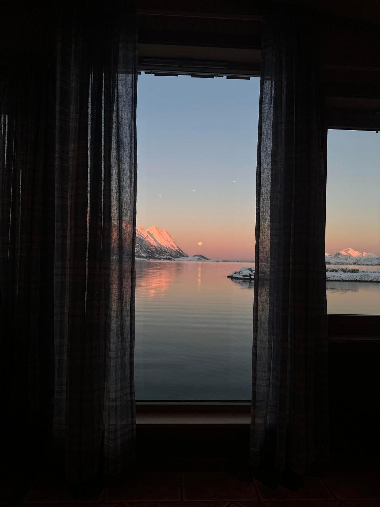 Kråkberget Fjordcampヴィラ エクステリア 写真